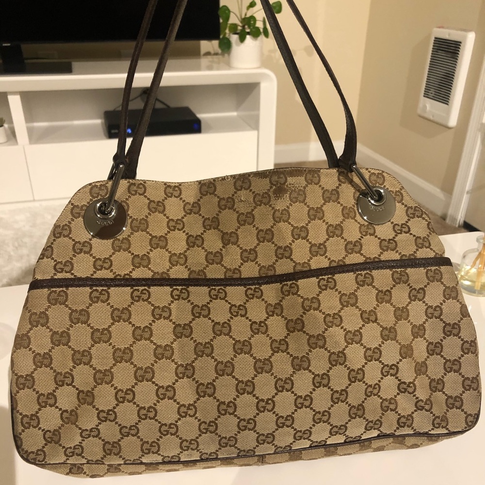 Gucci GG canvas shoulder bag